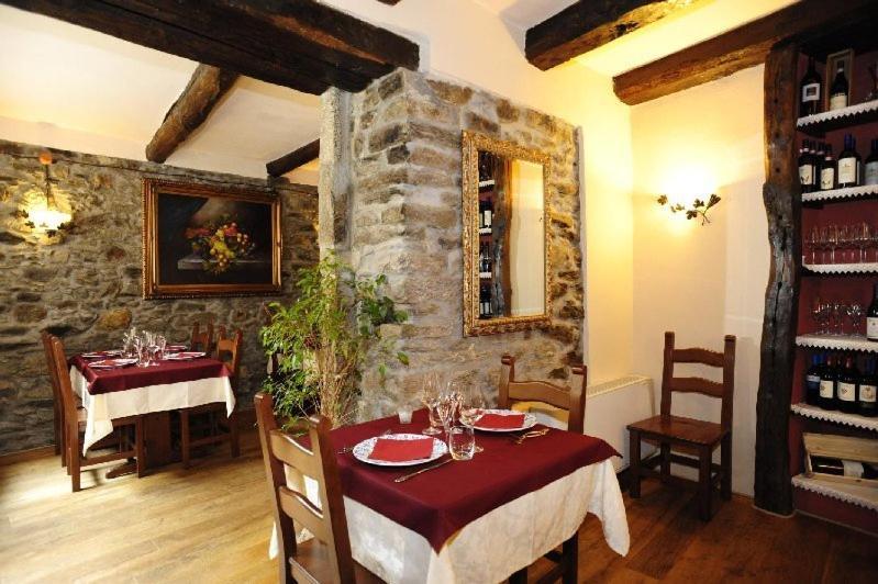 Appartamenti Vacanze E Camere Roccetta Fiorita Pettenasco Bagian luar foto